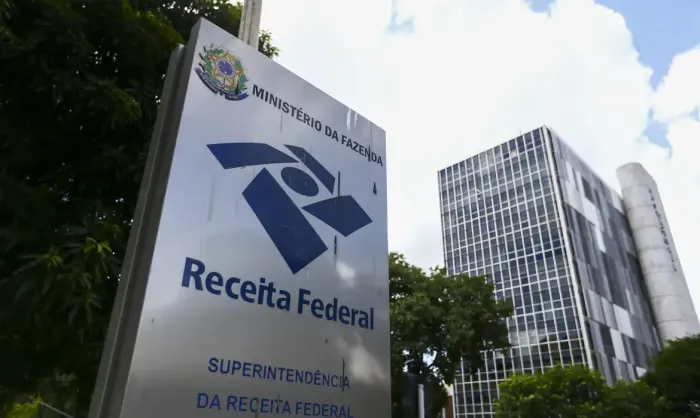 Receita Federal Libera Lote Recorde de Restituição do IR de R$ 16 Bilhões Nesta Terça