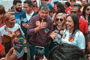 reta final em são luís: ministro wellington dias lidera caminhada de apoio a eliziane gama e felipe camarão na liberdade
