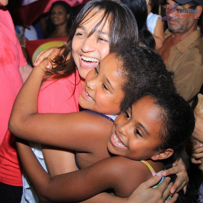eliziane gama propõe aumento do salário maternidade para mães de gêmeos e trigêmeos