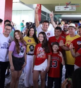 felipe camarão vota acompanhado de familiares e destaca tom propositivo de sua campanha ao governo do maranhão