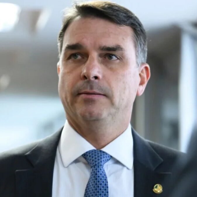abertura de sigilos no tse: campanha de flávio bolsonaro impõe nova condição e exige checar dados de lula