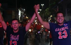 felipe camarão lidera grande carreata em caxias e consolida força política na reta final da campanha
